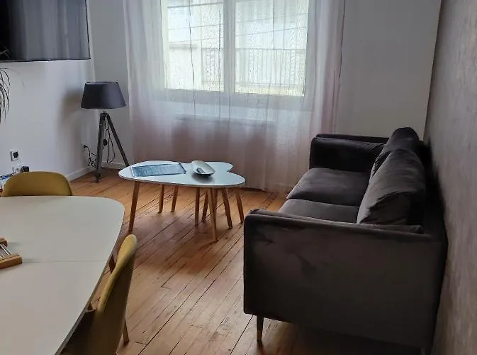 別荘 La Citadine Maison De Avec Garage